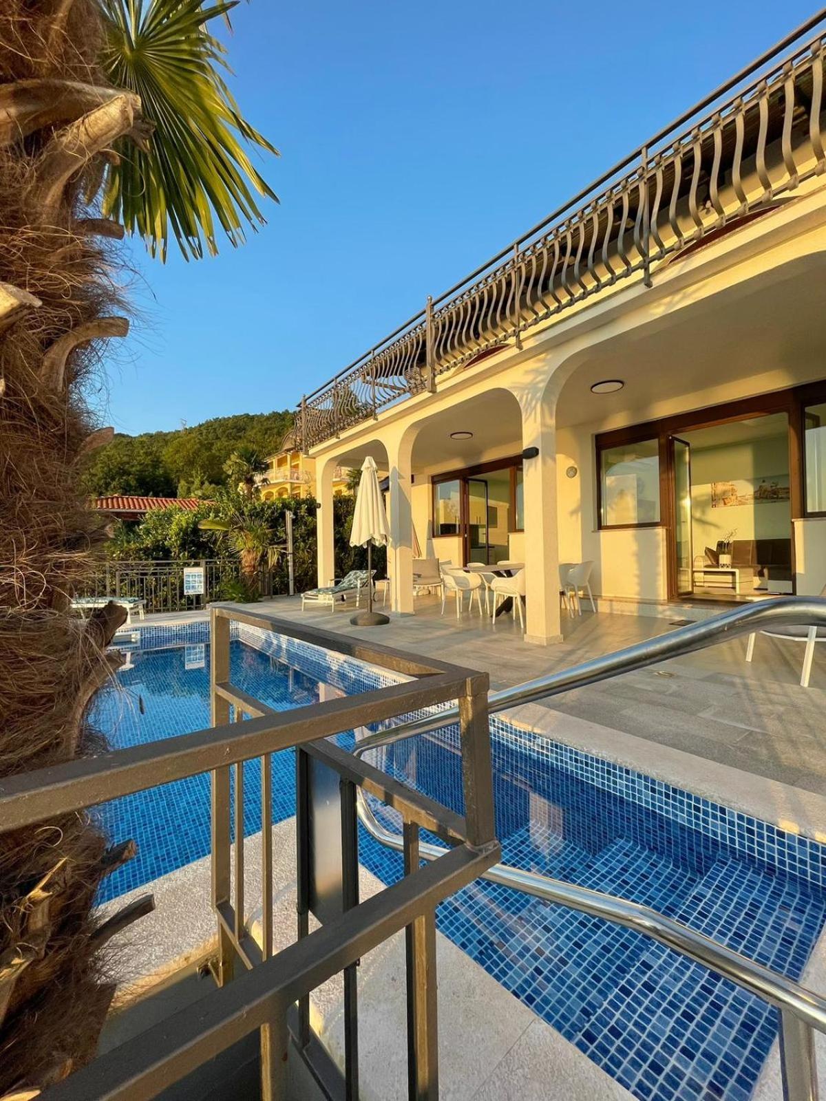 Villa Nikolla Lovran Exterior foto